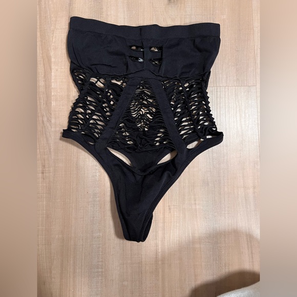 Set of two bodysuits - Picture 3 of 6